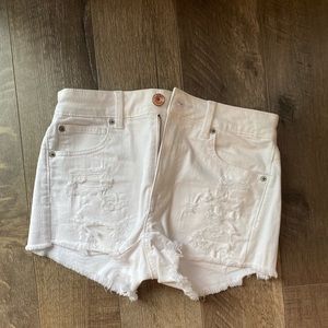 American Eagle Outfitters white jean shorts size 6